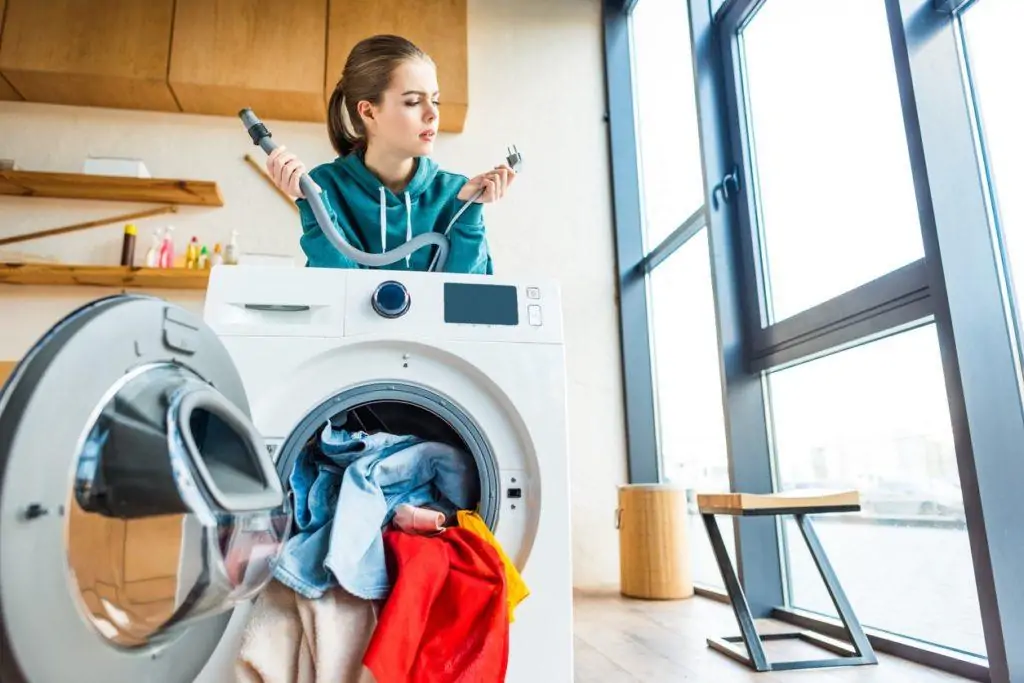 علت لرزش ماشین لباسشویی