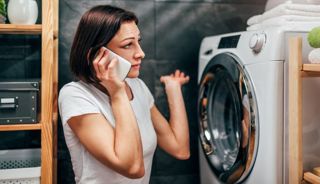 علت بوی بد ماشین لباسشویی