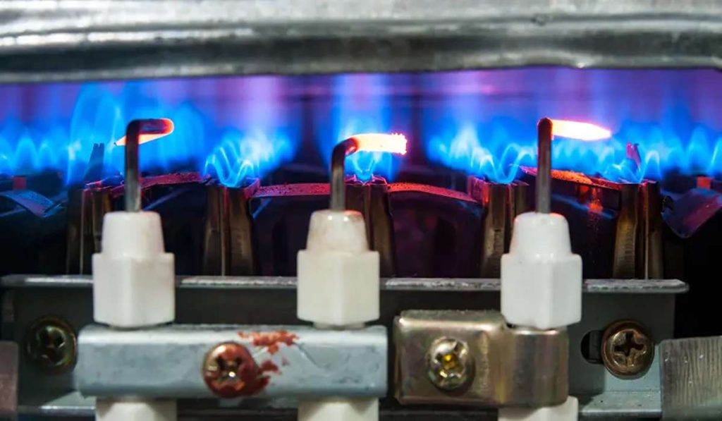 خرابی شمعک آبگرمکن و اتوماتیک‌نکردن دستگاه