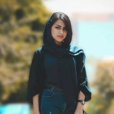نگین راست خانه