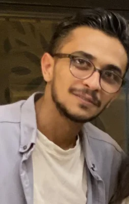 فرزاد حسینی آذر