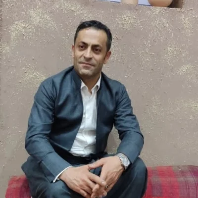 ناصر طریقی