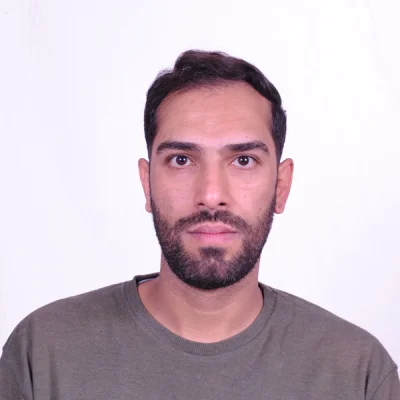 پوریا دباغی