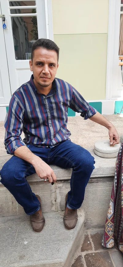 متخصص 9929982085