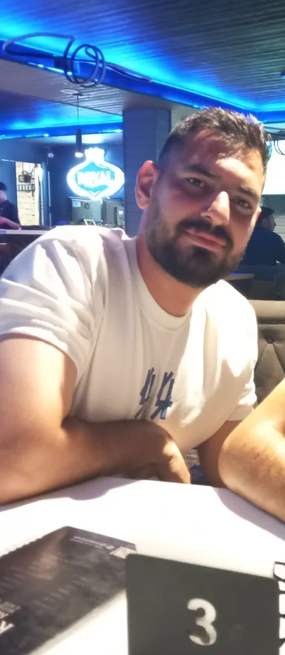 حسین خردمند شمس آباد