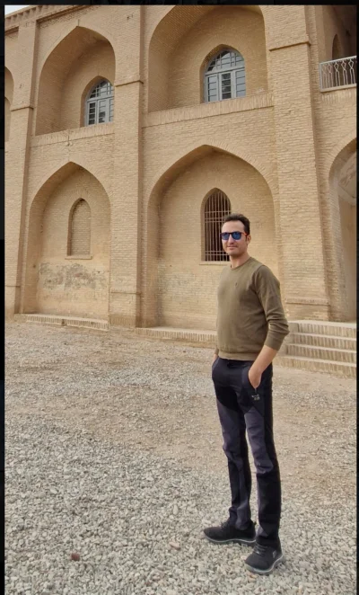 حسین محمودابادی 