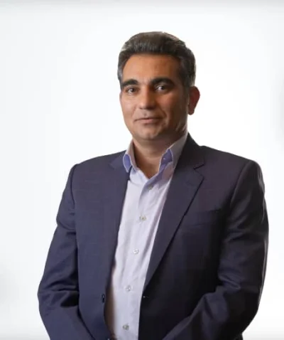 آرش نصراللهی 