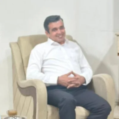 متخصص 9195211176