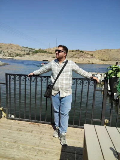 مهندس علی  صادقی