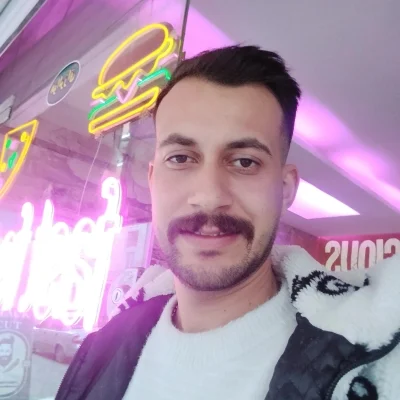 محسن شکیبا