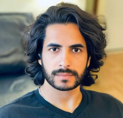 رضا حقیقی