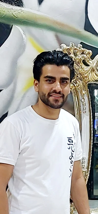 فرهاد تاجیک