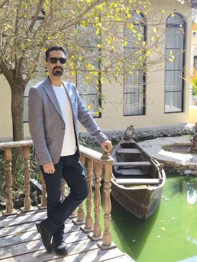 هادی شیخ 