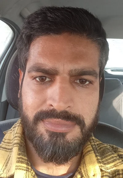 حجت مرادقلی 