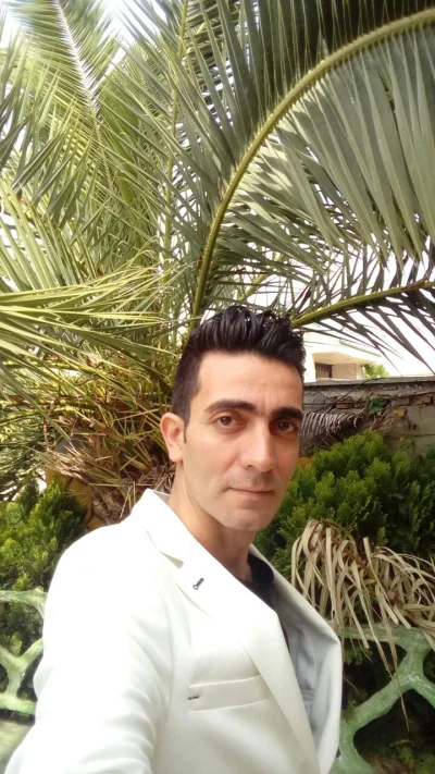 صالح آلادگران