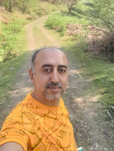 مهدی احمدزاده