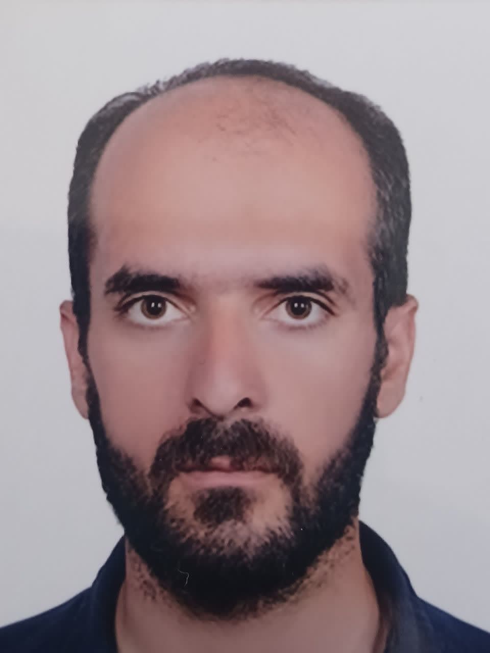 علیی علینقیان